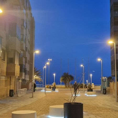 Apartamento En Paseo Maritimo อัลเมรีอา ภายนอก รูปภาพ