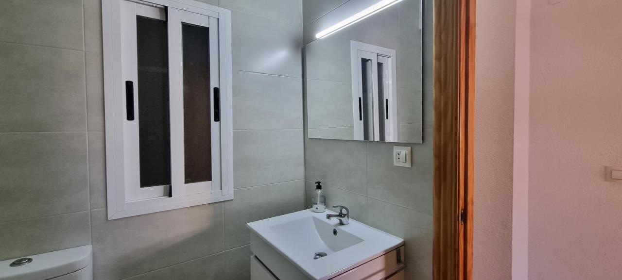 Apartamento En Paseo Maritimo อัลเมรีอา ภายนอก รูปภาพ